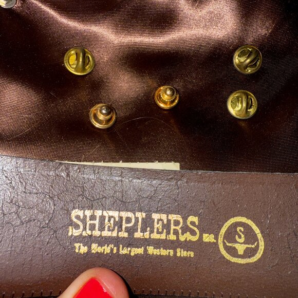 Vintage Sheplers Cowboy Hat + Pin Collection - Picture 5 of 8